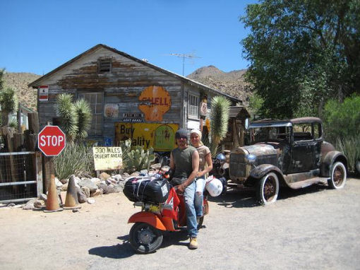 Girare il mondo in Vespa